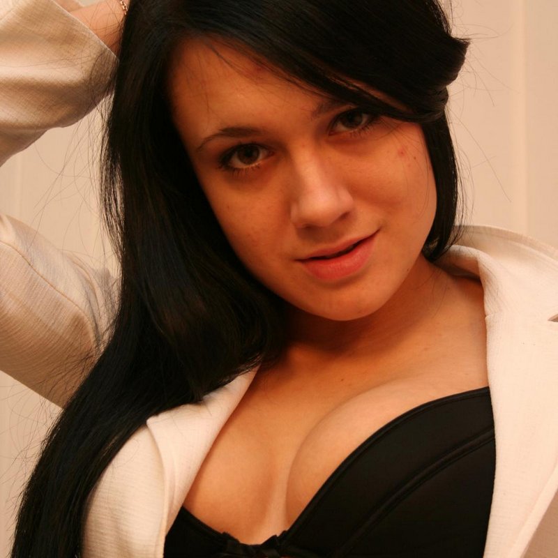 Carine 24 Escort girl Magnanville