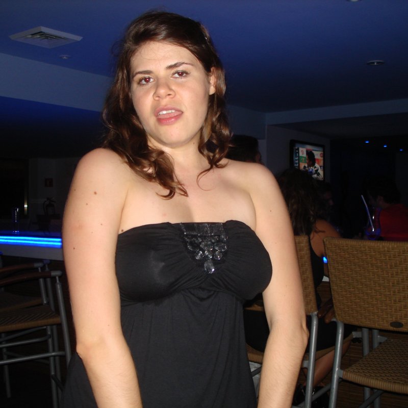 Faustine 22 Escort à Aine